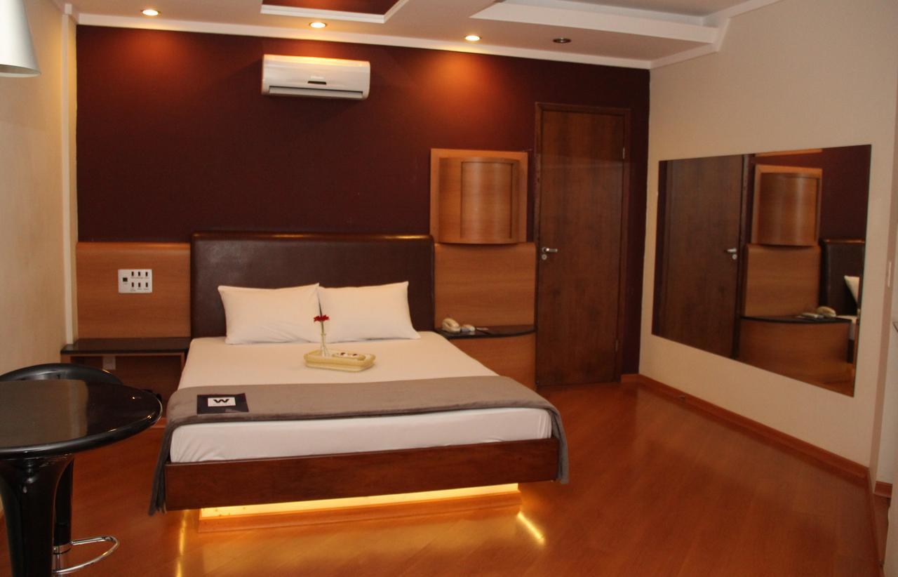 W Motel (Adults Only) Конгоньяс Экстерьер фото